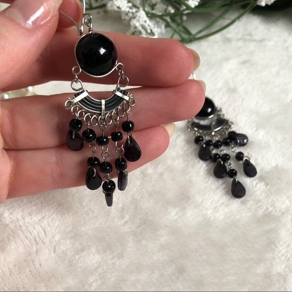 2/$20 | Vintage intricate drop earrings - Picture 3 of 3